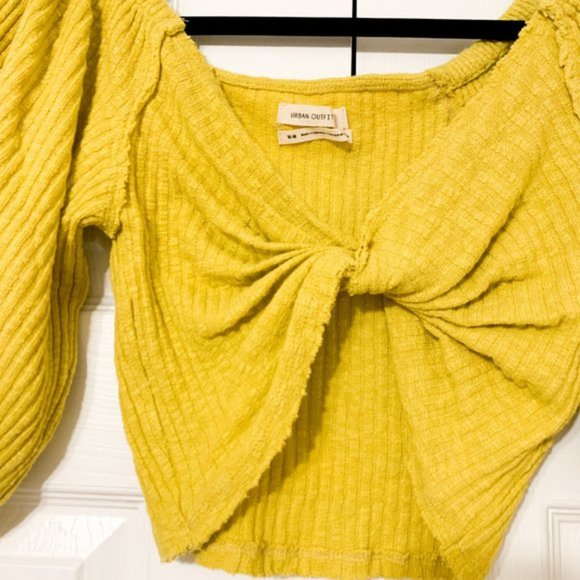 Urban Outfitters | NWT Lena Twist-Front Cropped Top - Picture 6 of 10